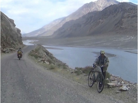 Dag 36 - Khorog > Oumbouk 