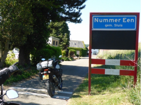 Nummer Een (1) 
