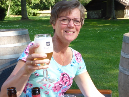 Nummer Een (1) 
